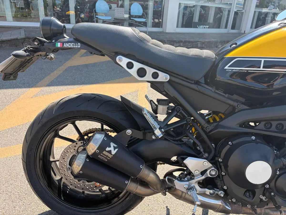Yamaha XSR 900 ABS 60th Anniversary (2016 - 18) (4)