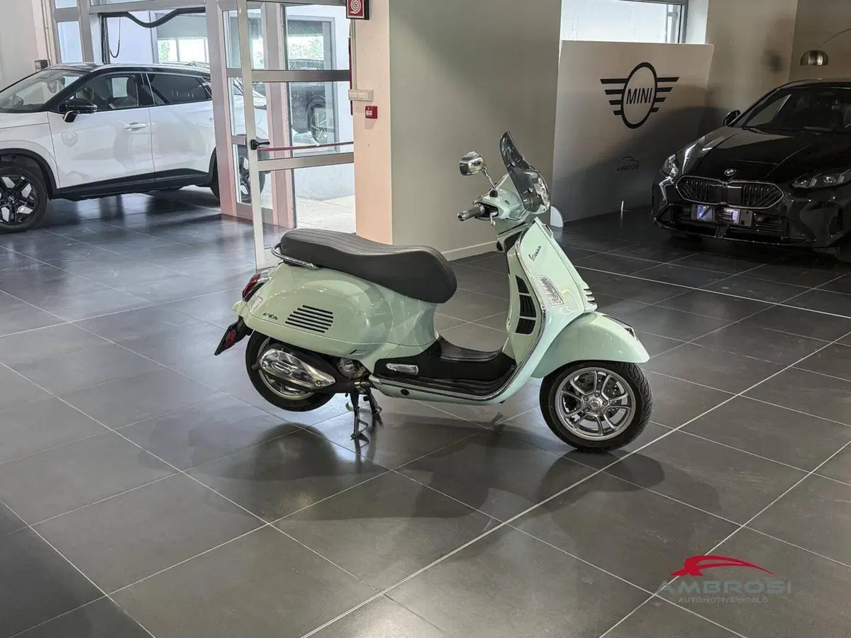 Vespa GTS 310 (2025 - 26) (2)