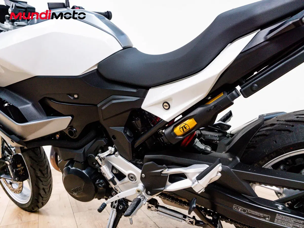 Bmw F 900 XR (2025 - 26) (10)
