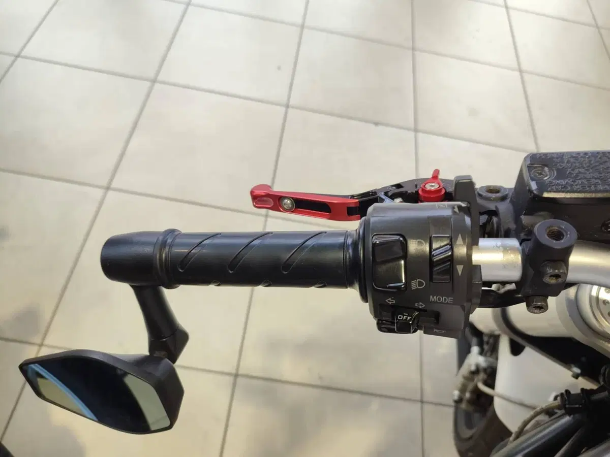 Ducati Monster 696 (2008 - 13) (10)
