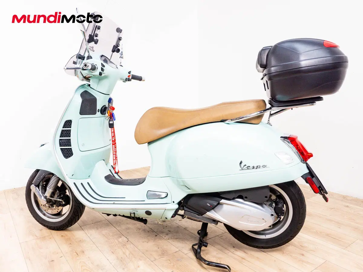 Vespa GTS 300 Hpe Touring (2019) (7)
