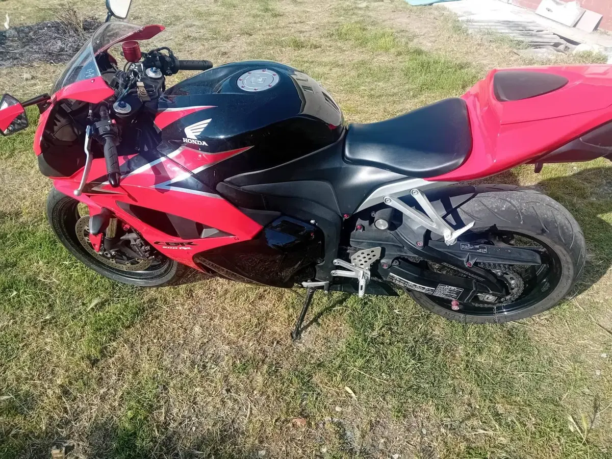 Honda CBR 600 RR (2009 - 12) (2)