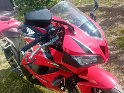 Honda CBR 600 RR (2009 - 12) usata