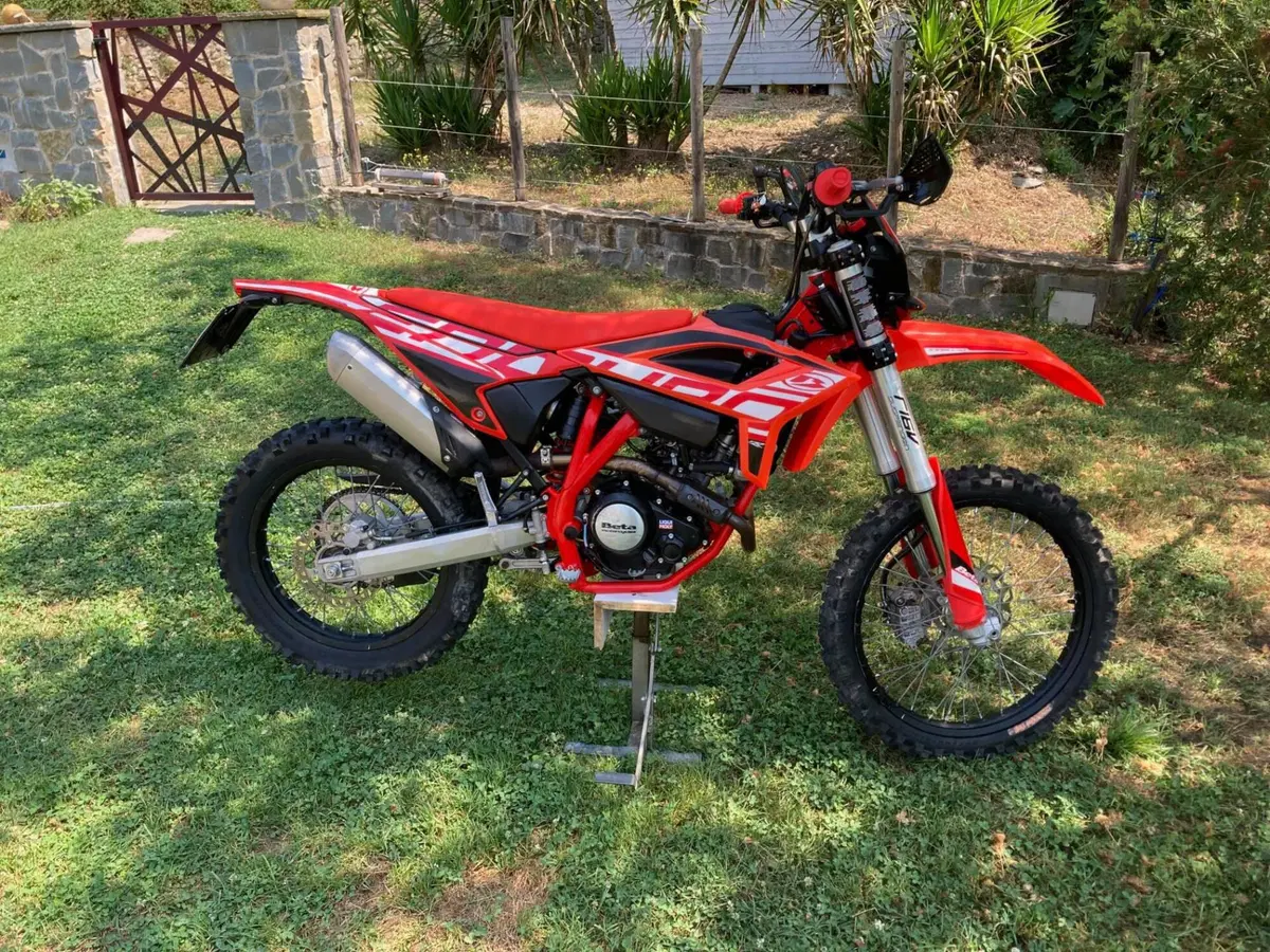 Betamotor RR 125 4T Enduro R (2024 - 26) (3)