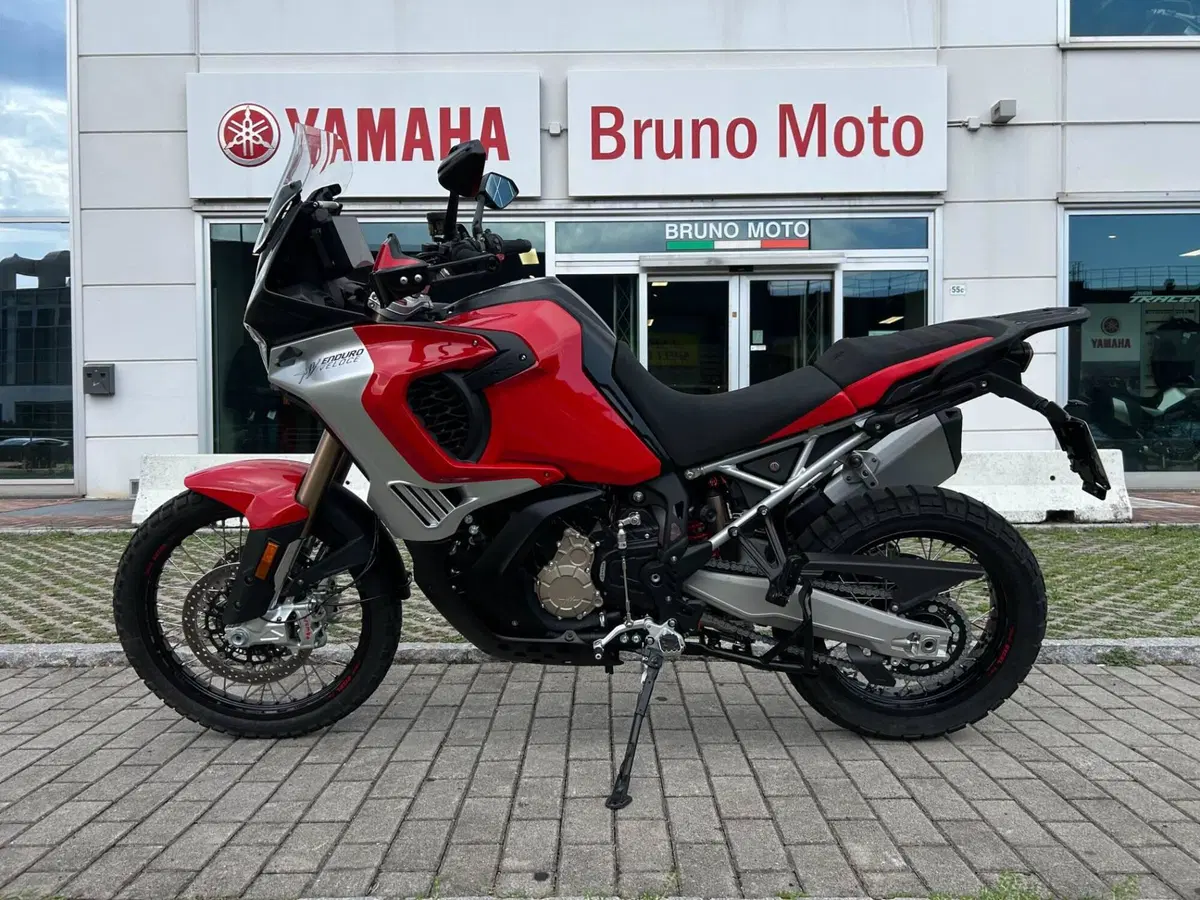 MV Agusta LXP Enduro Veloce (2024 - 25) (2)