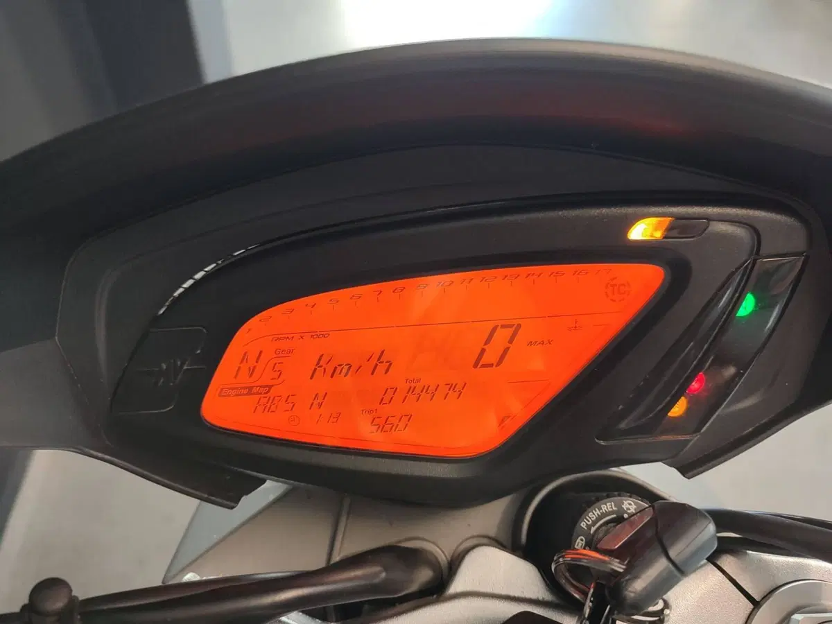 MV Agusta Brutale 800 EAS (2015) (4)