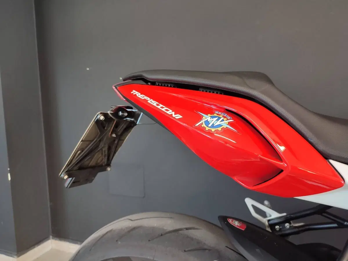 MV Agusta Brutale 800 EAS (2015) (6)