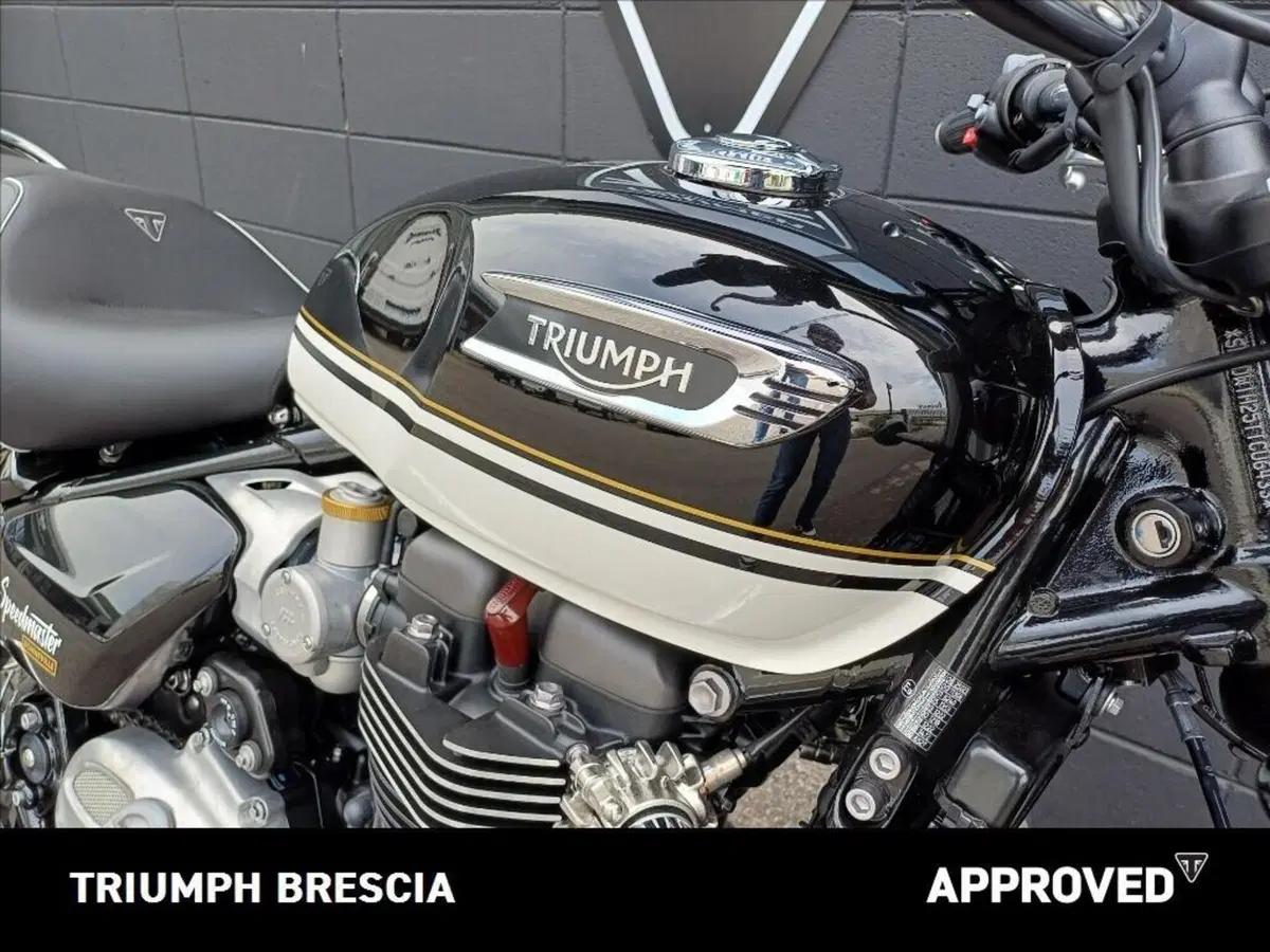 Triumph Bonneville Speedmaster 1200 (2026) (6)