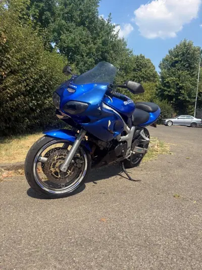 Suzuki SV 650 S (1999 - 02) usata
