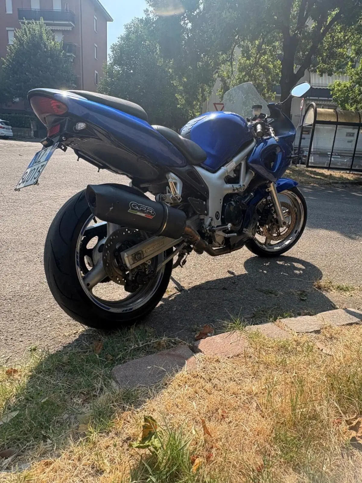 Suzuki SV 650 S (1999 - 02) (4)