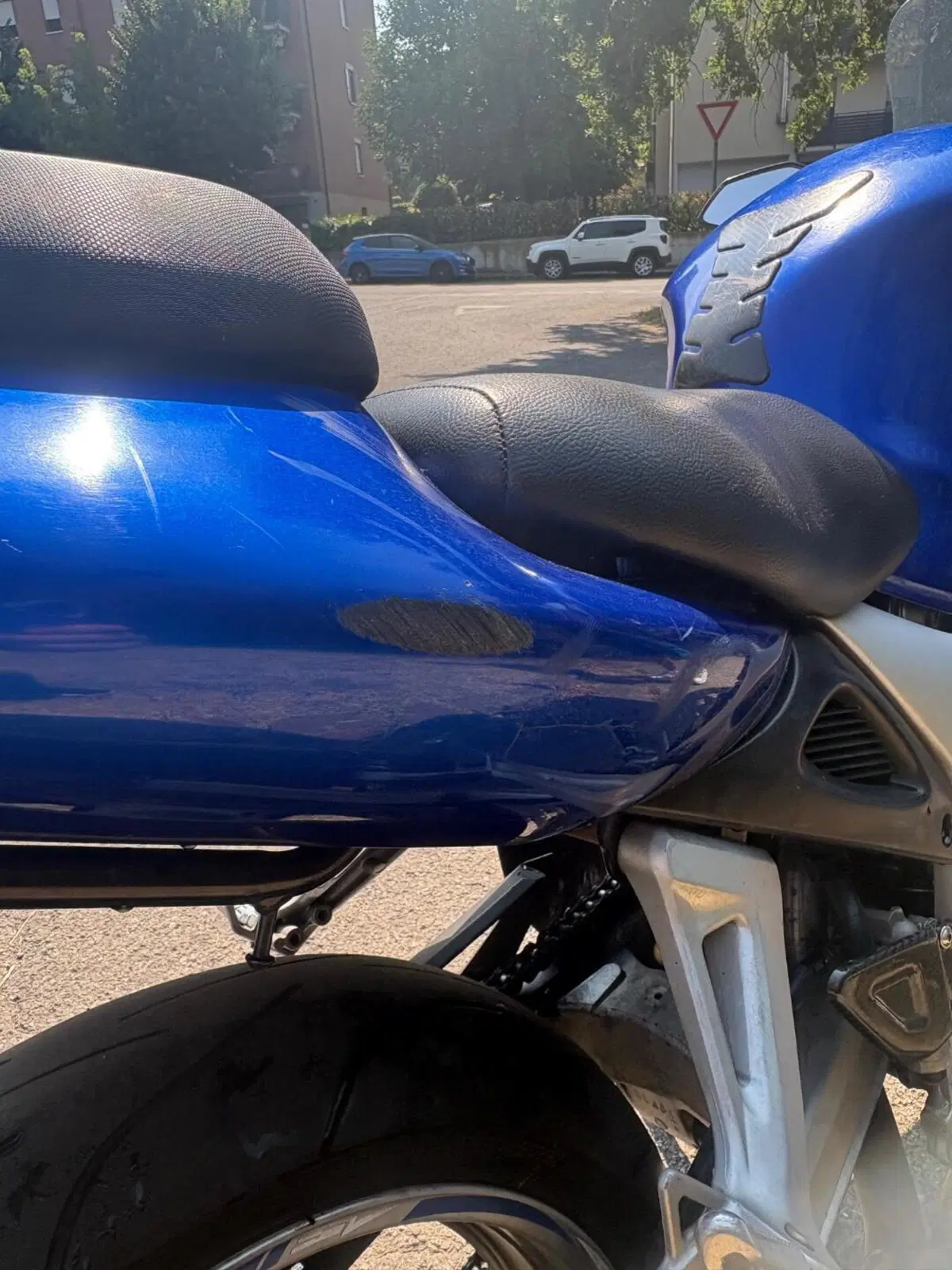 Suzuki SV 650 S (1999 - 02) (8)