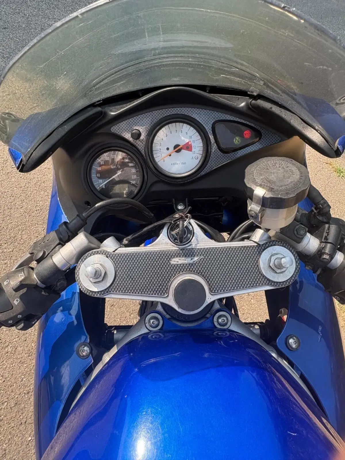 Suzuki SV 650 S (1999 - 02) (10)