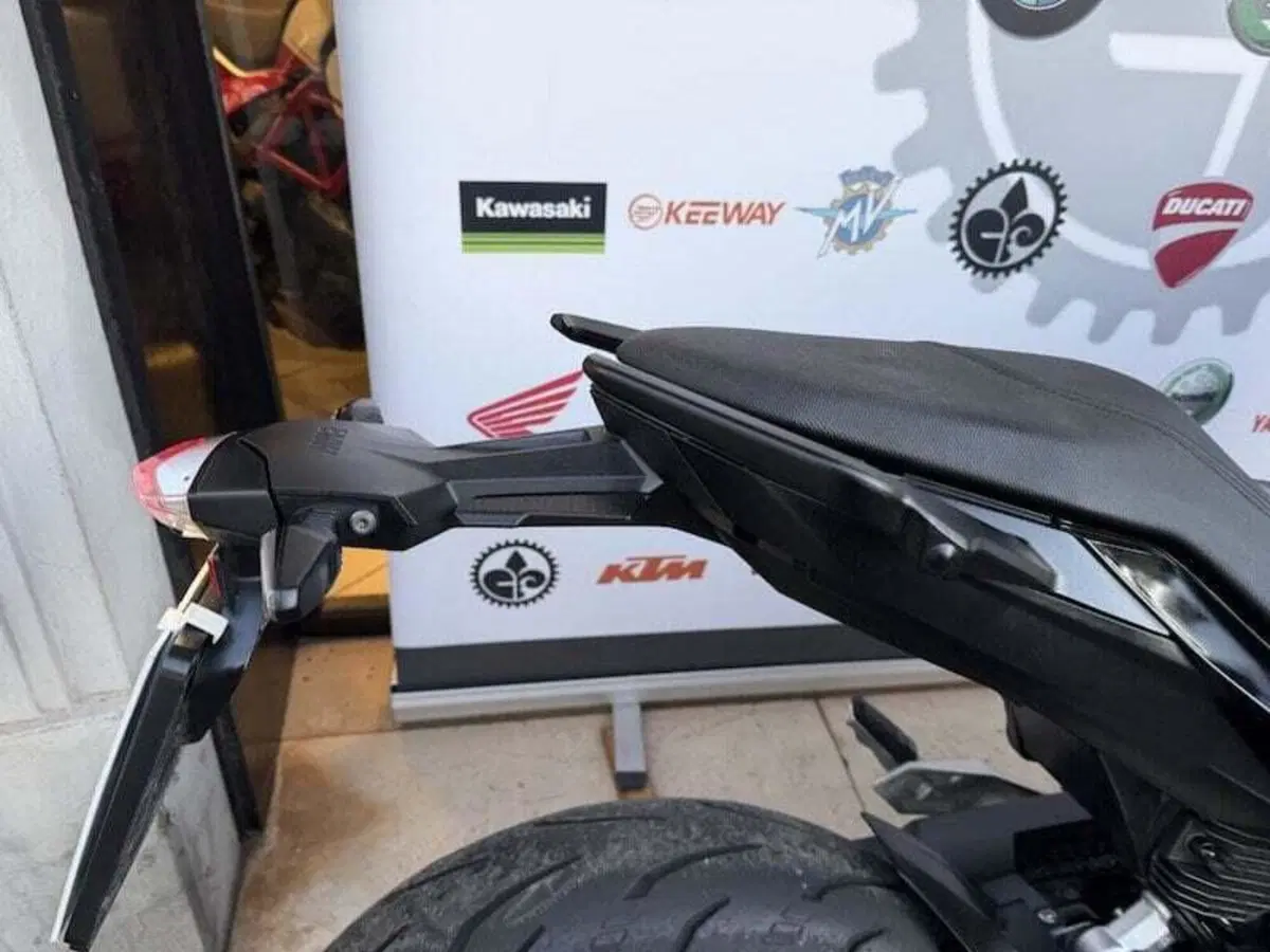 Bmw F 900 R (2021 - 24) (6)