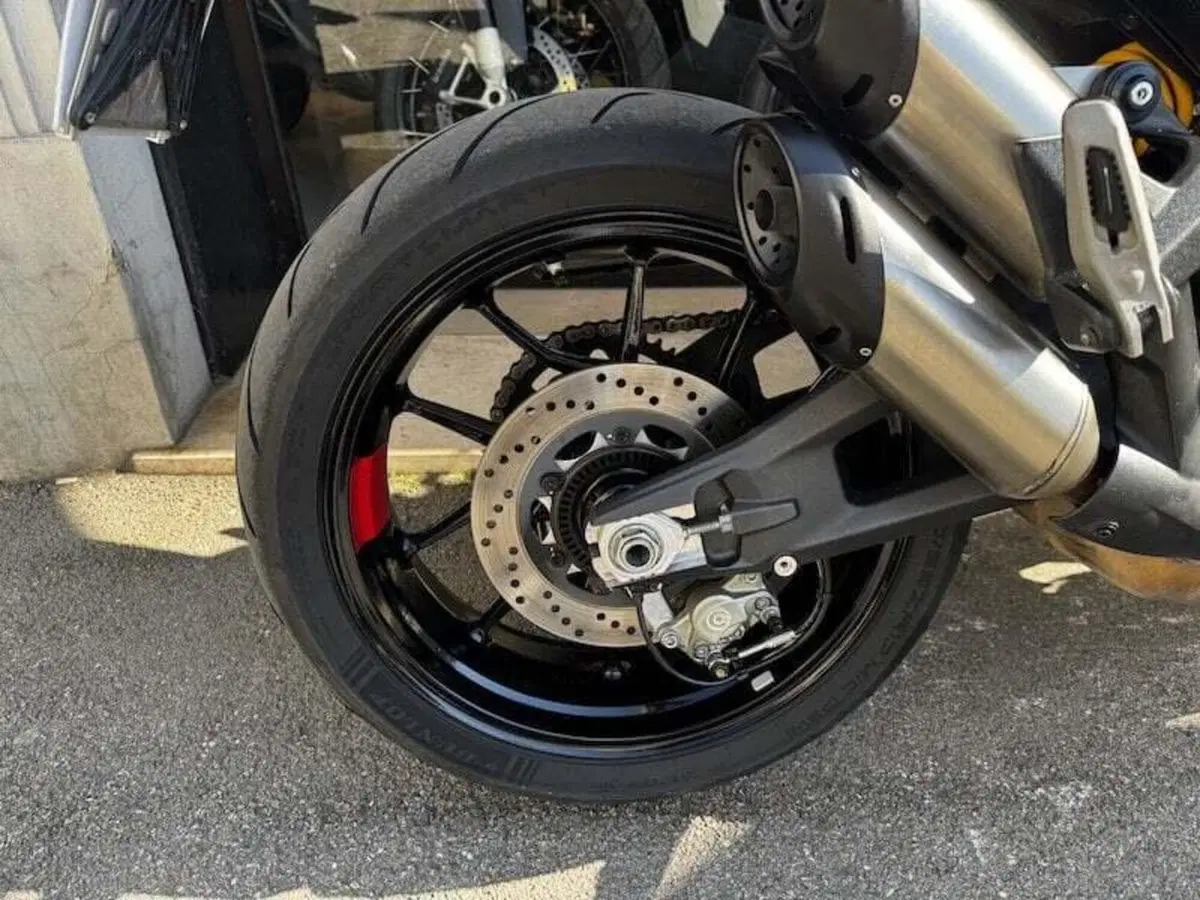 Ducati Monster 937 + (2021 - 25) (3)