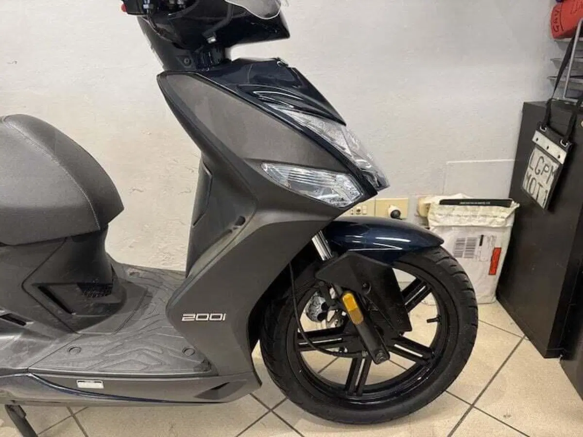Kymco Agility 200i R16 + (2021 - 25) (6)