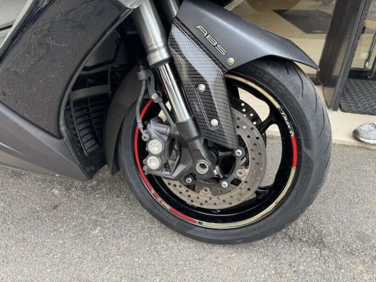 Yamaha T-Max 530 ABS (2015 - 17) (9)