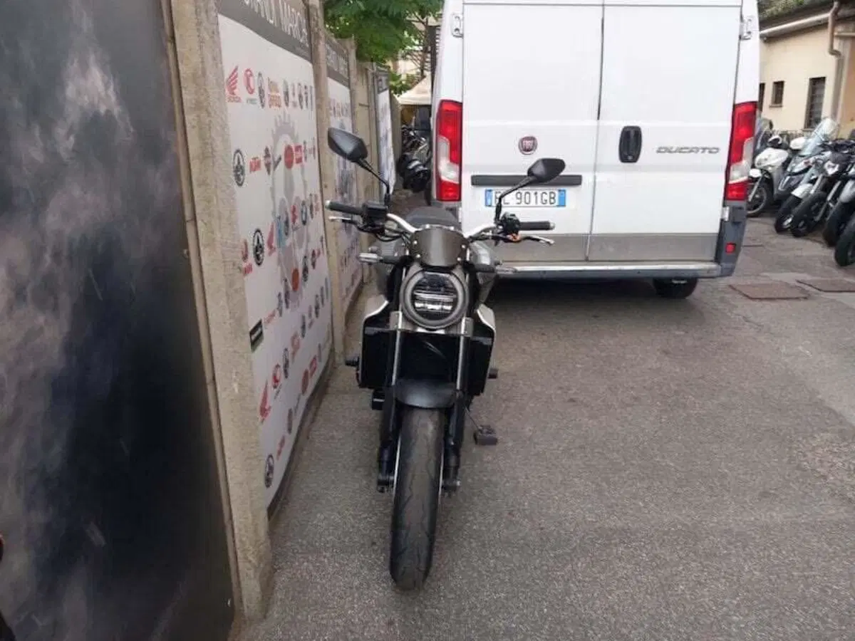 Honda CB 1000 R Neo Sport Cafè (2018 - 20) (18)