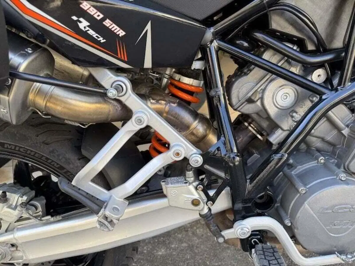 KTM 990 Supermoto (2007 - 10) (9)