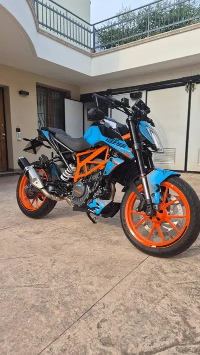 KTM 125 Duke (2021 - 23) usata
