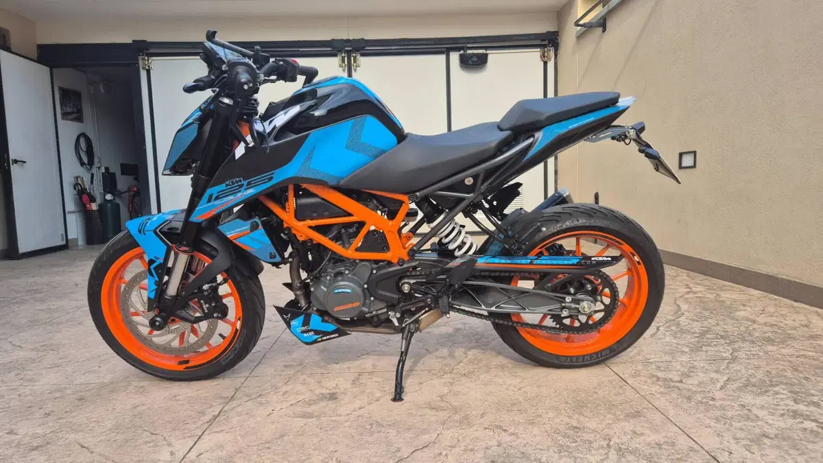 KTM 125 Duke (2021 - 23) (4)