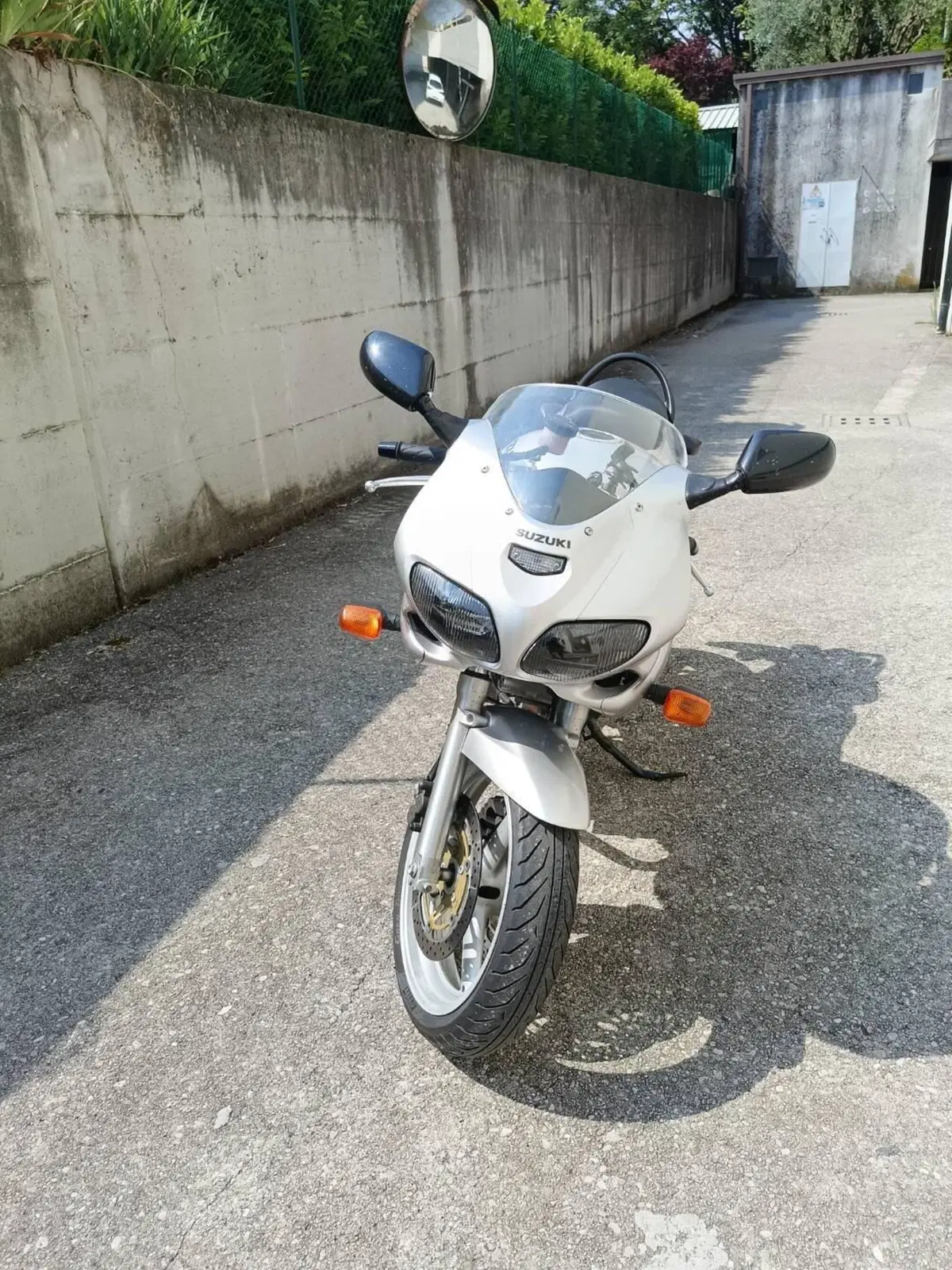 Suzuki SV 650 S (1999 - 02) (2)