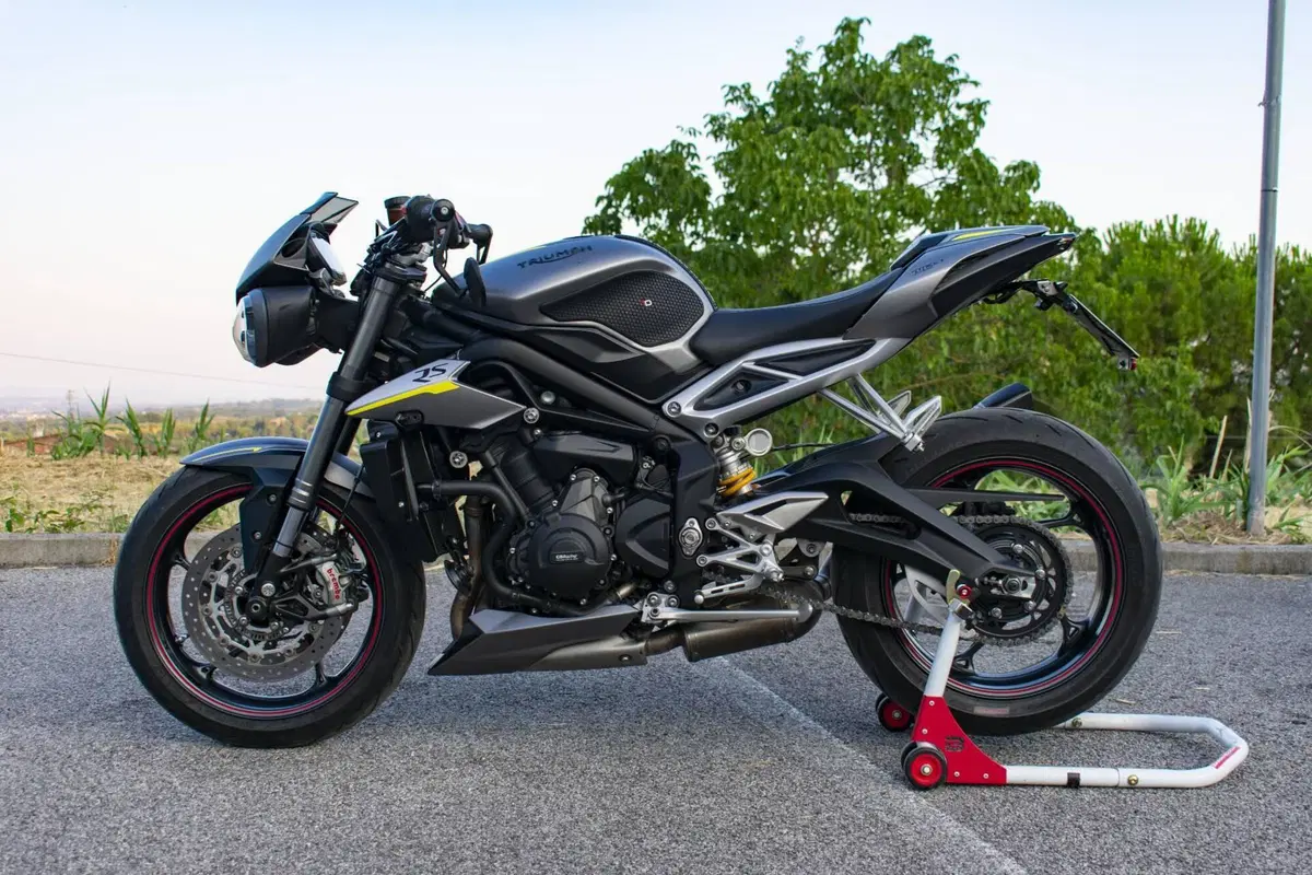 Triumph Street Triple RS (2017 - 19) (2)