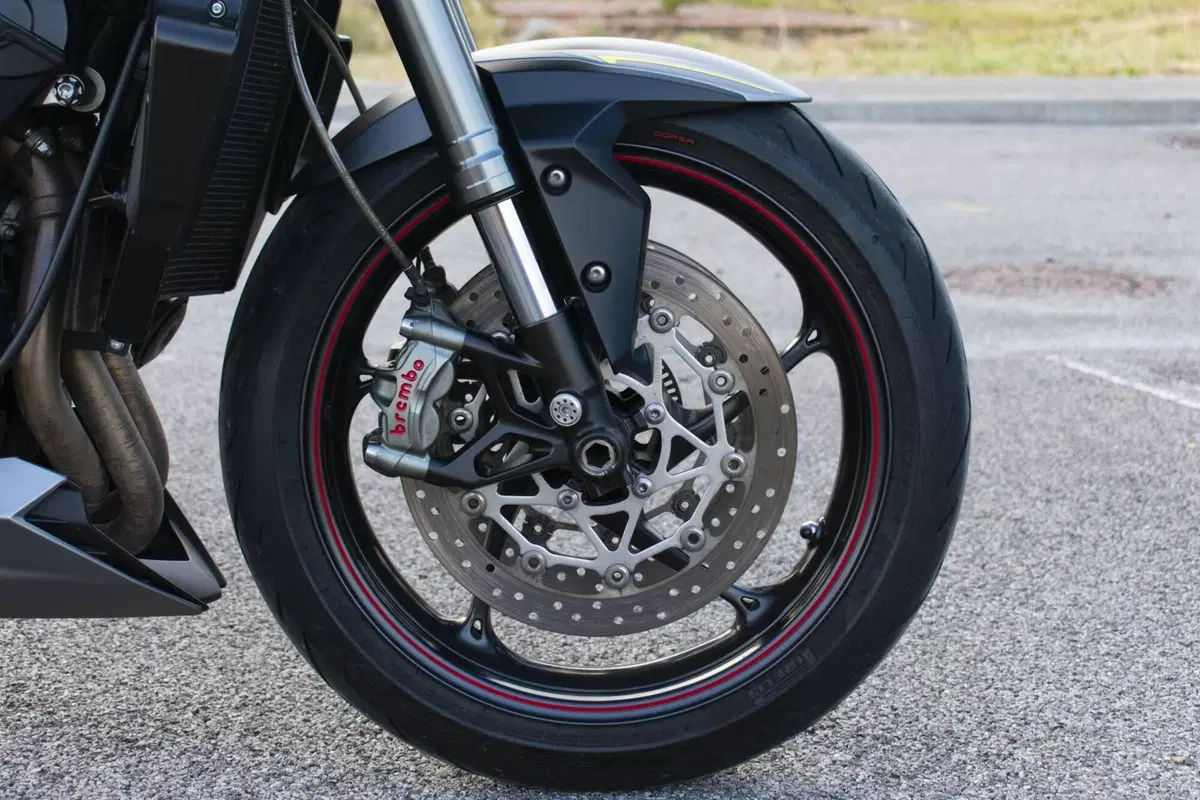 Triumph Street Triple RS (2017 - 19) (9)