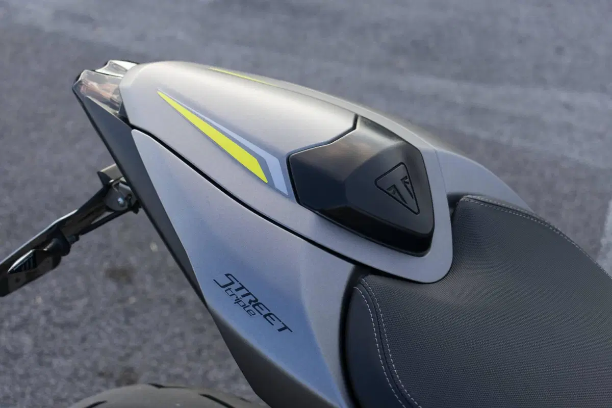 Triumph Street Triple RS (2017 - 19) (5)