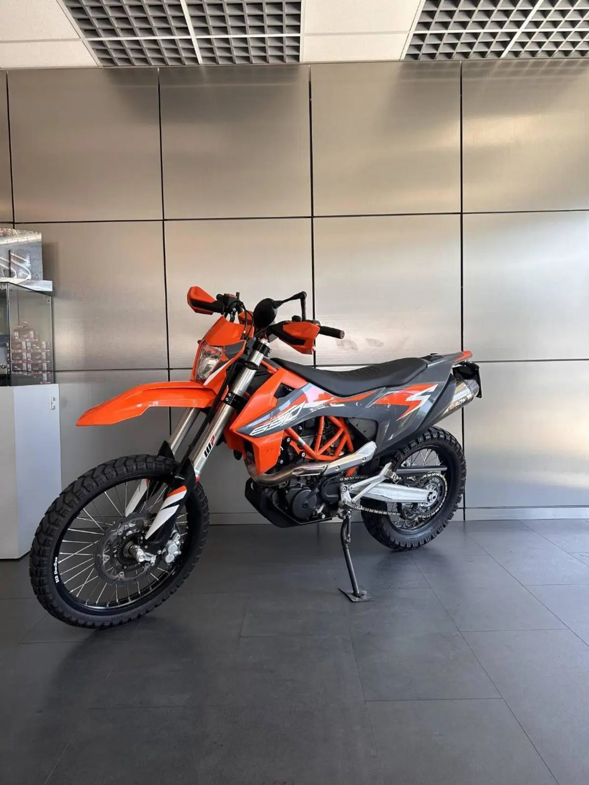 KTM 690 Enduro R (2022 - 25) (3)