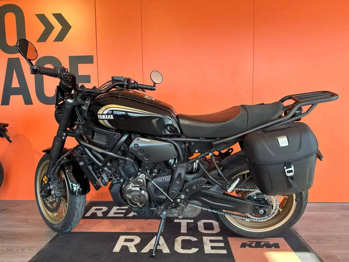 Yamaha XSR 700 (2022 - 26) (2)