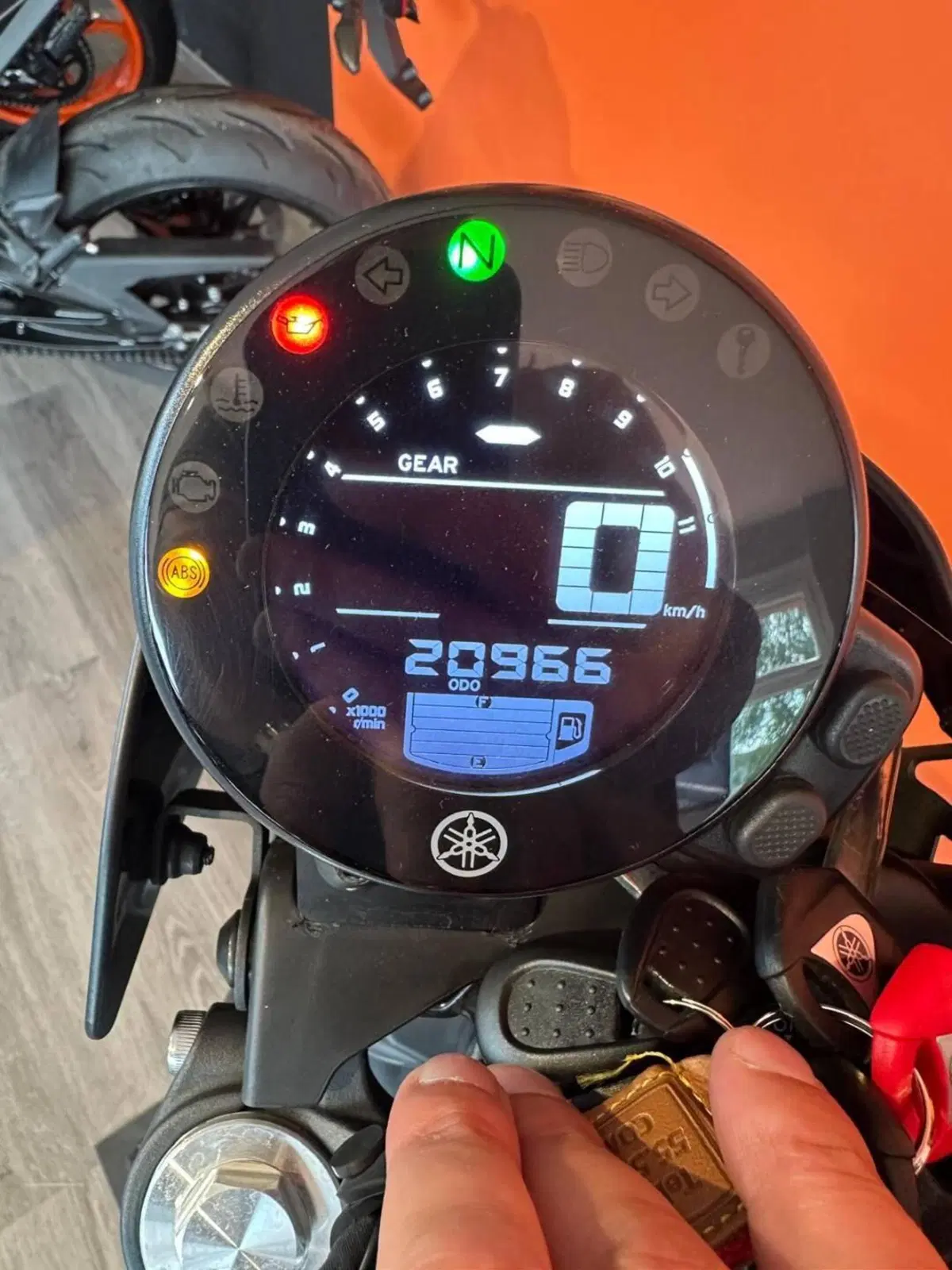 Yamaha XSR 700 (2022 - 26) (3)