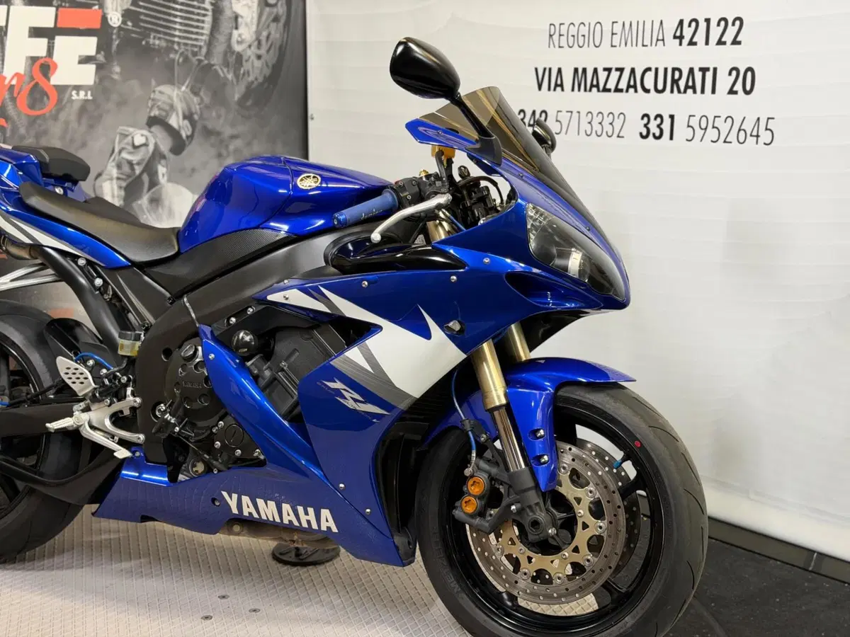 Yamaha YZF R1 (2006 - 07) (2)
