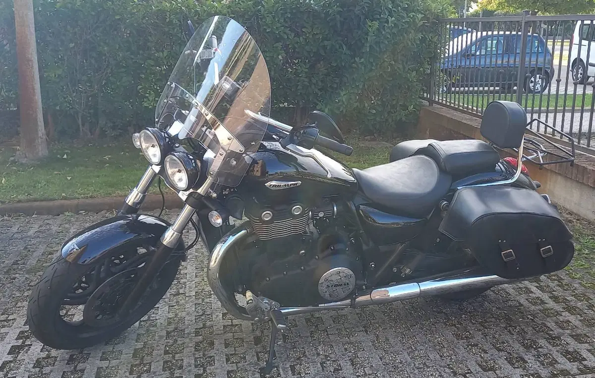 Triumph Thunderbird Storm 1700 ABS (2010 - 16)