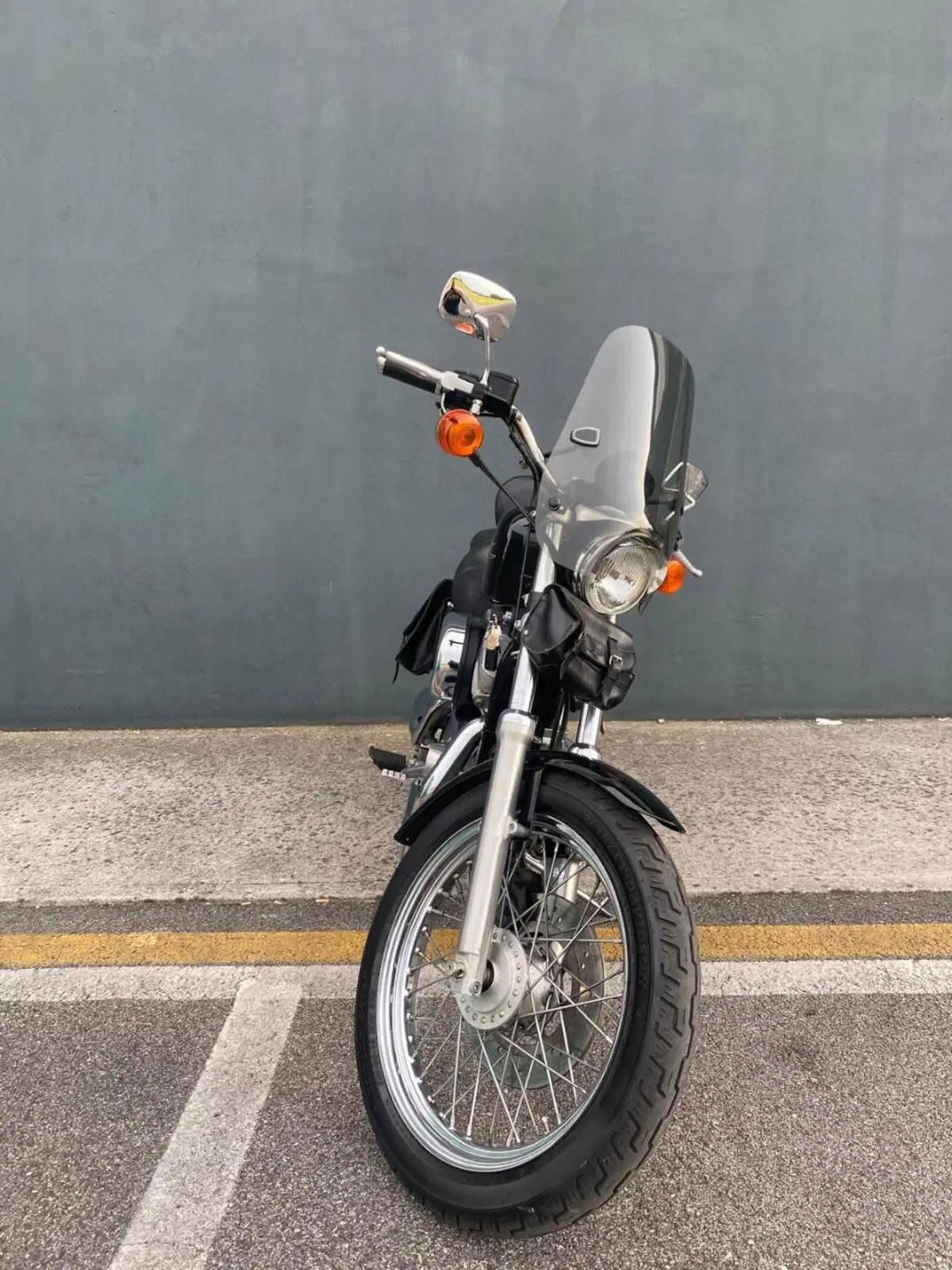 Harley-Davidson 883 Hugger (1994 - 00) - XLH (2)