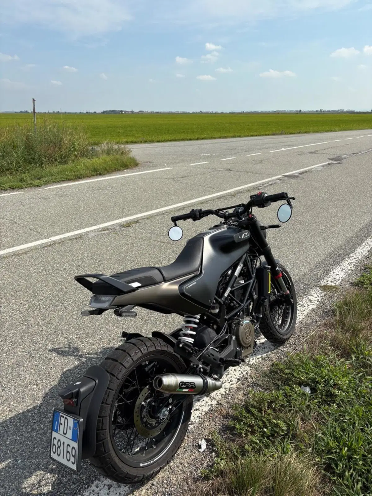 Husqvarna Svartpilen 401 (2021 - 23) (3)