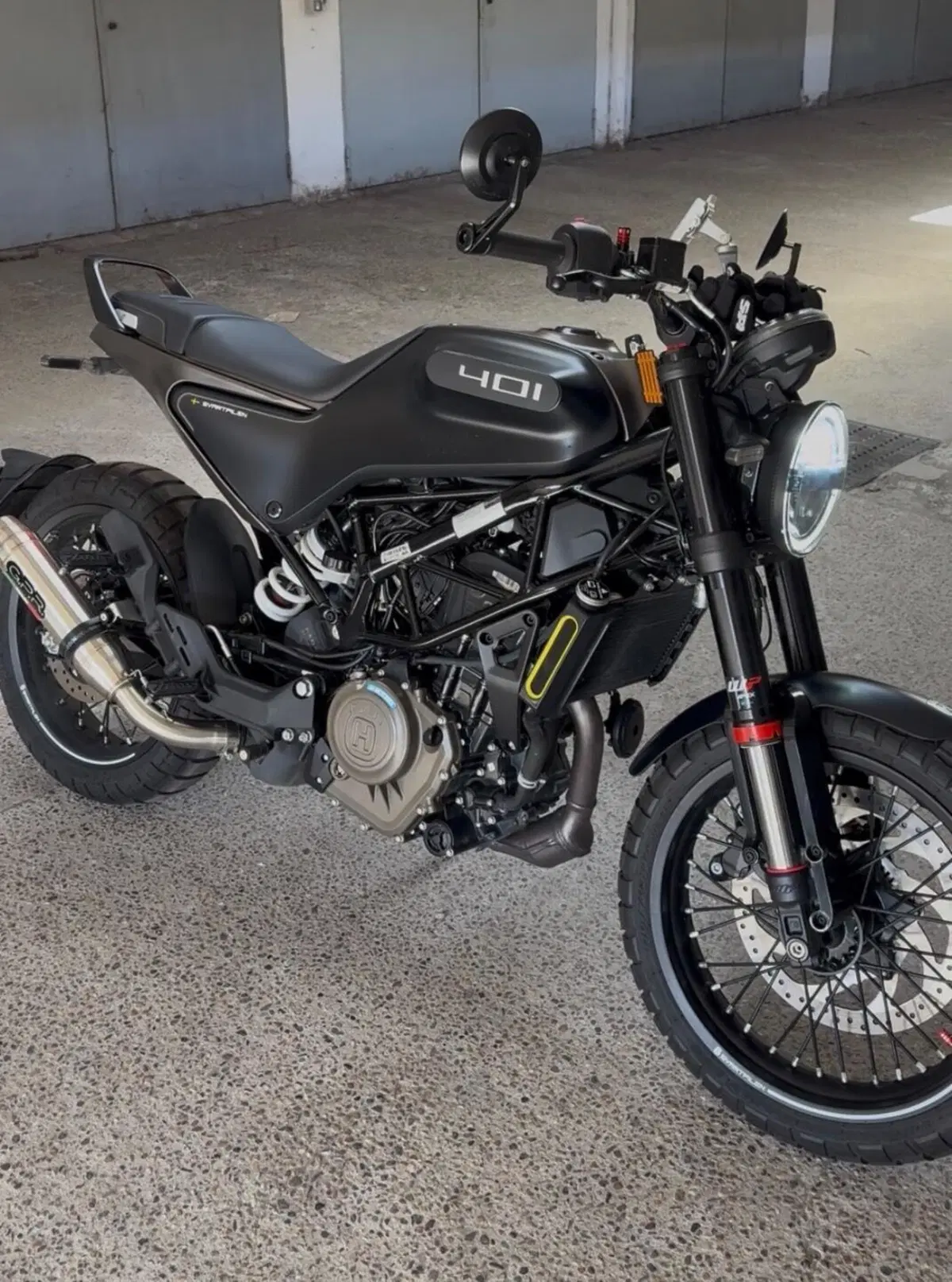 Husqvarna Svartpilen 401 (2021 - 23) (9)