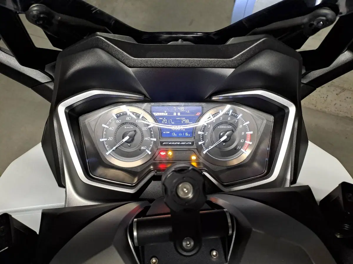 Honda Forza 350 (2022 - 24) (5)