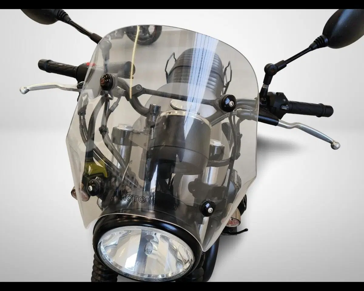 Moto Guzzi V7 III Rough (2018 - 20) (16)