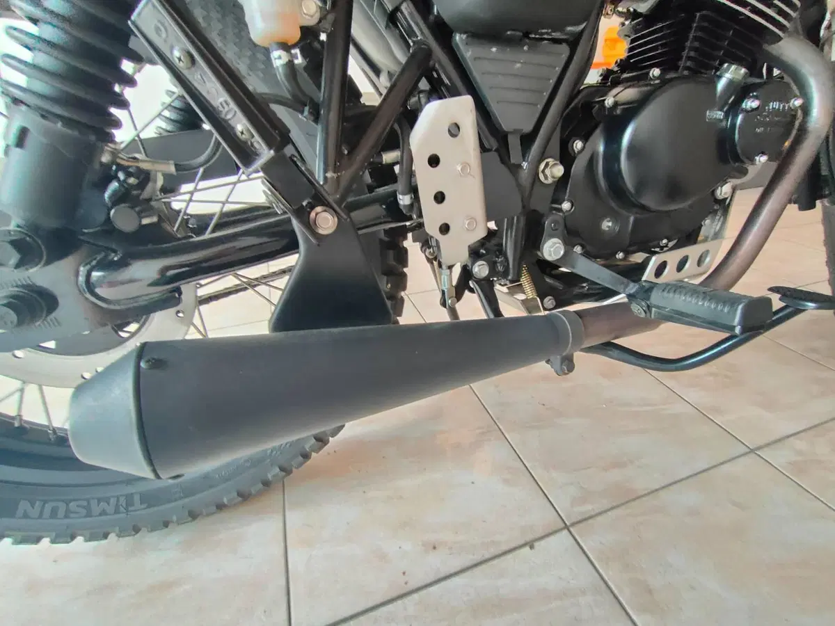 Mutt Motorcycles Mastiff 125 (2021 - 25) (8)