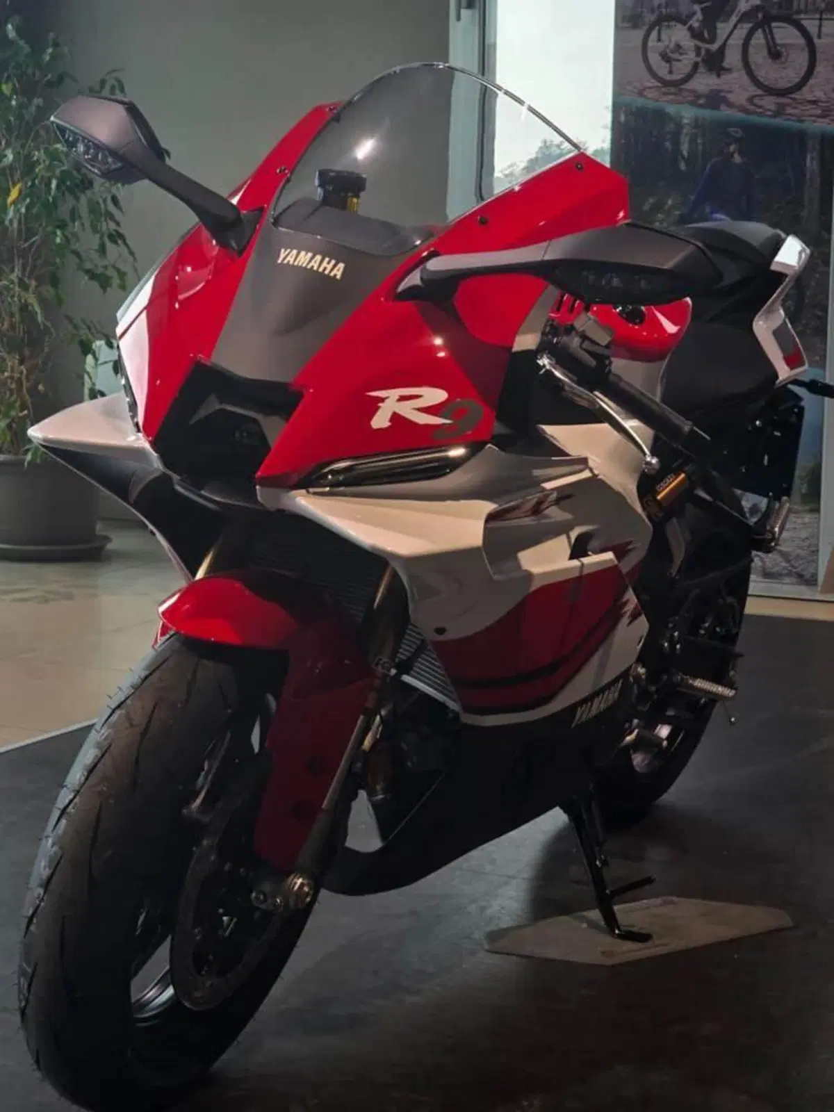 Yamaha YZF R9 70th (2026) (3)
