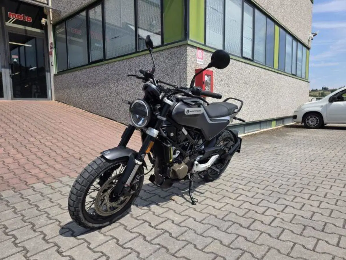 Husqvarna Svartpilen 125 (2021 - 23)