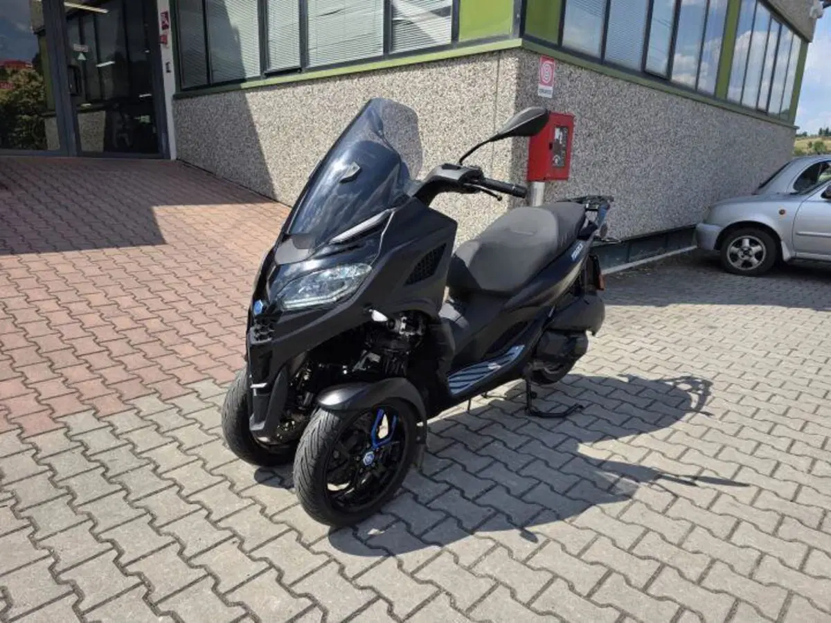 Piaggio MP3 310 Sport (2025 - 26)