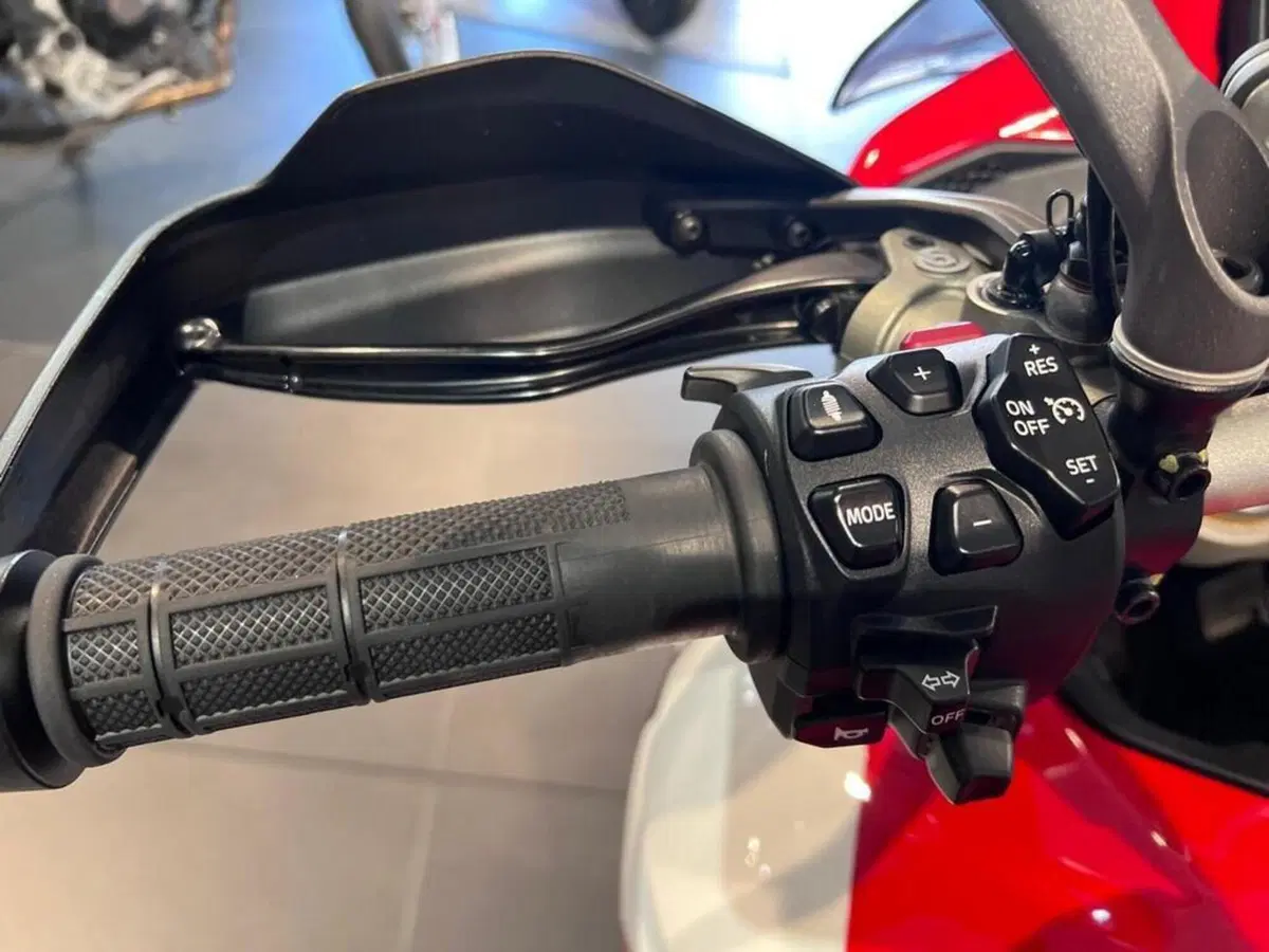 Ducati Multistrada V4 Pikes Peak (2021 - 24) (10)