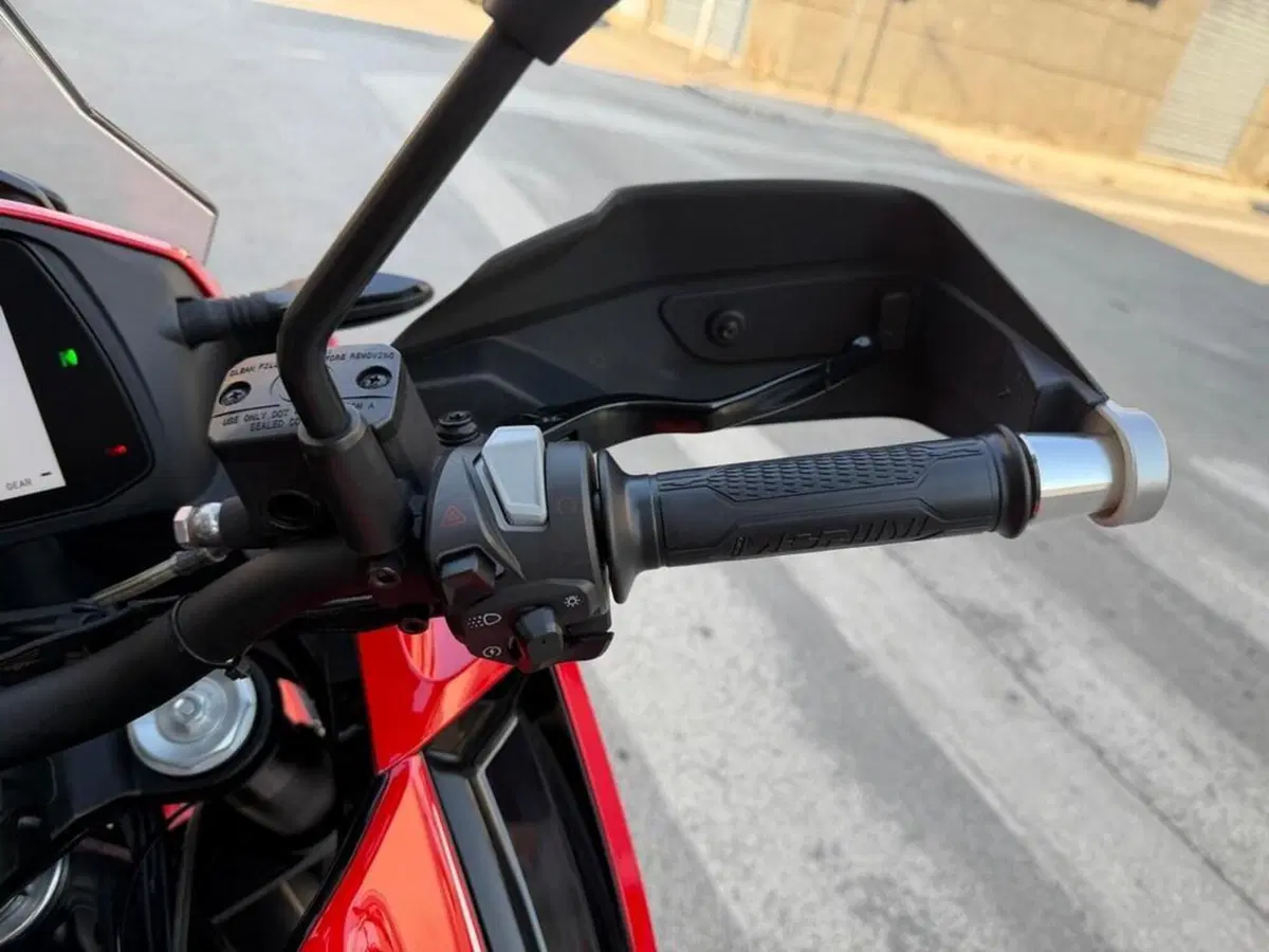 Moto Morini X-Cape 650 (2021 - 26) (11)