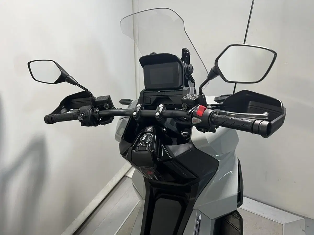 Honda ADV 350 (2022 - 24) (10)