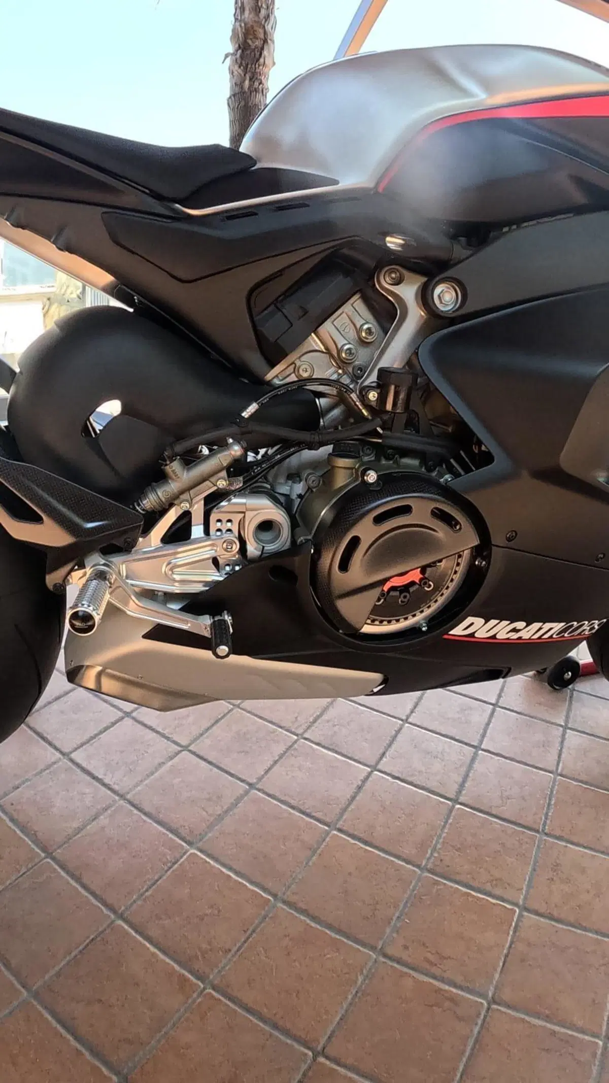 Ducati Panigale V4 1100 SP (2021) (8)