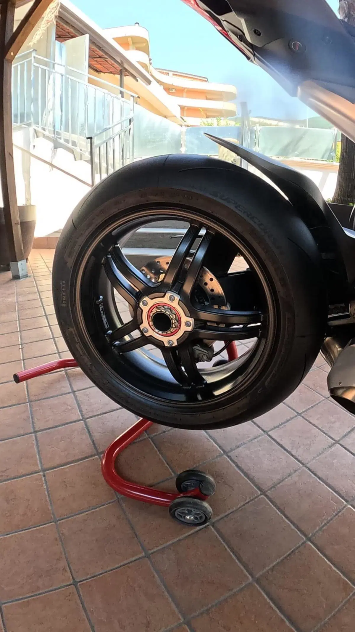 Ducati Panigale V4 1100 SP (2021) (9)