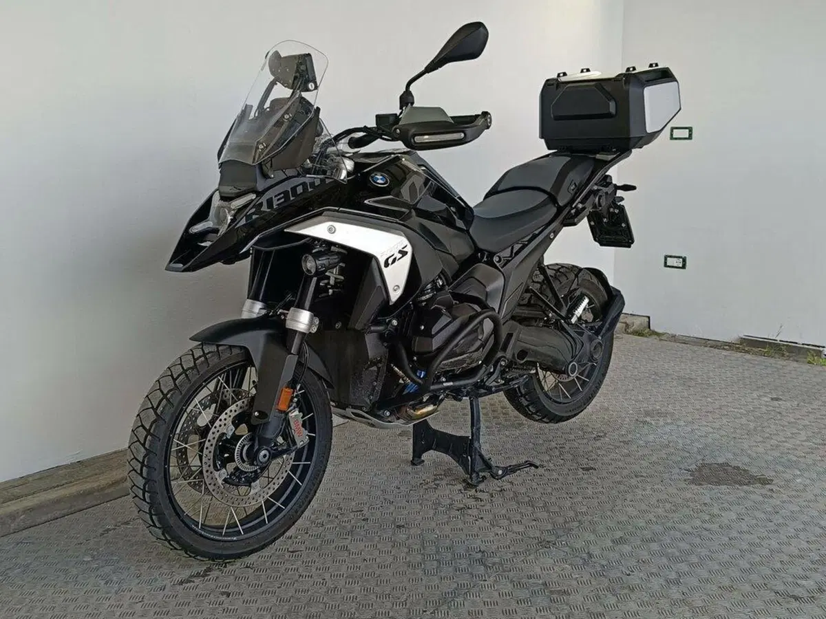 Bmw R 1300 GS Triple Black (2023 - 26) (4)