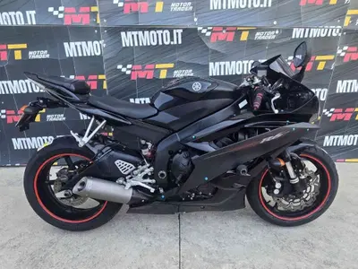 Yamaha YZF R6 (2006 - 07) usata