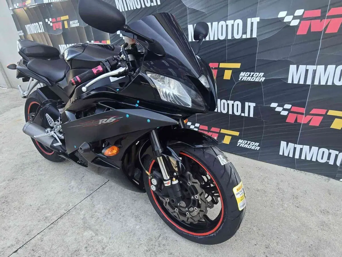 Yamaha YZF R6 (2006 - 07) (5)